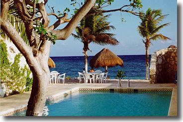 Picture of Pool and Bay